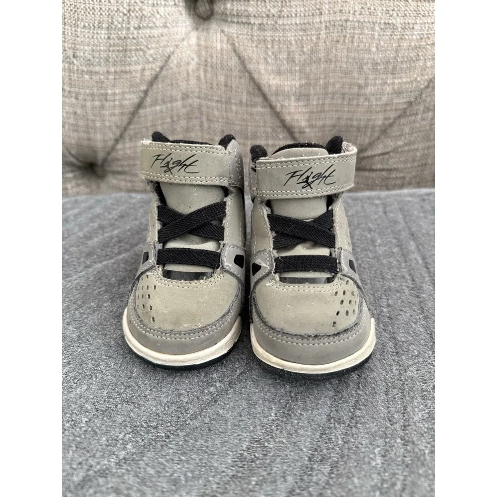 Nike Air Jordan SC-3 Flight Shoes Sneakers Baby Size 2C White Gray Hook‎ Loop